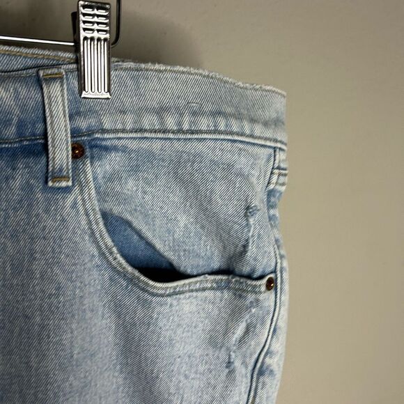 Abercrombie & Fitch The 90s Straight Low Rise Jeans - Picture 7 of 11